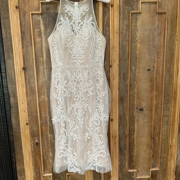 Knee length, cream & white beard & sequin dress. - Picture 1 of 5